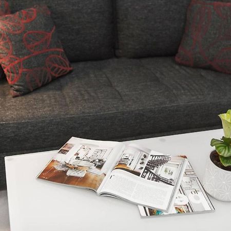 Central Sleek City Living Close To Everything Melbourne Bagian luar foto