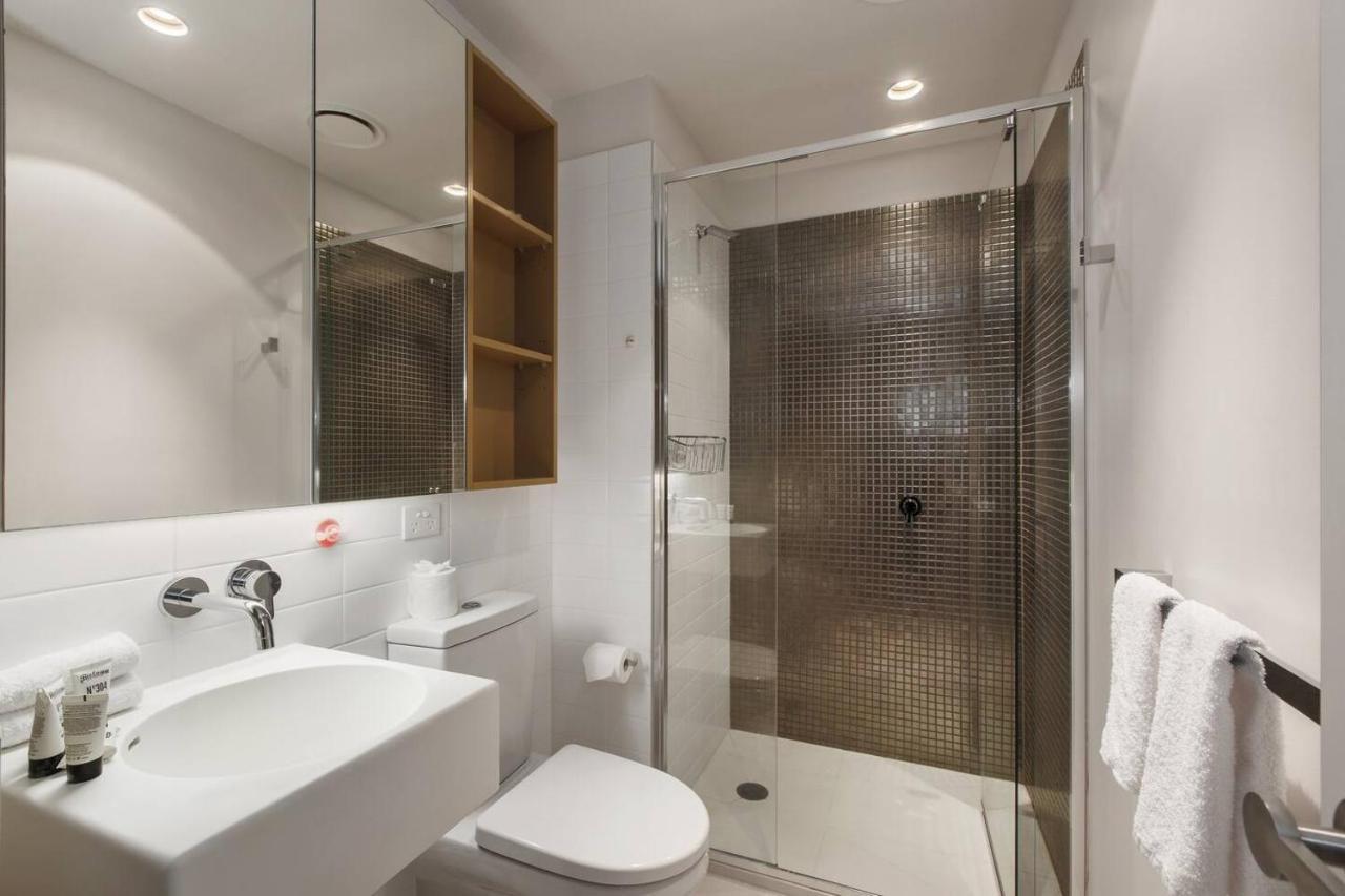 Central Sleek City Living Close To Everything Melbourne Bagian luar foto