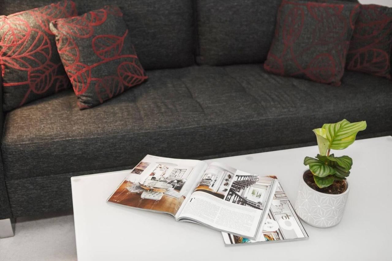 Central Sleek City Living Close To Everything Melbourne Bagian luar foto